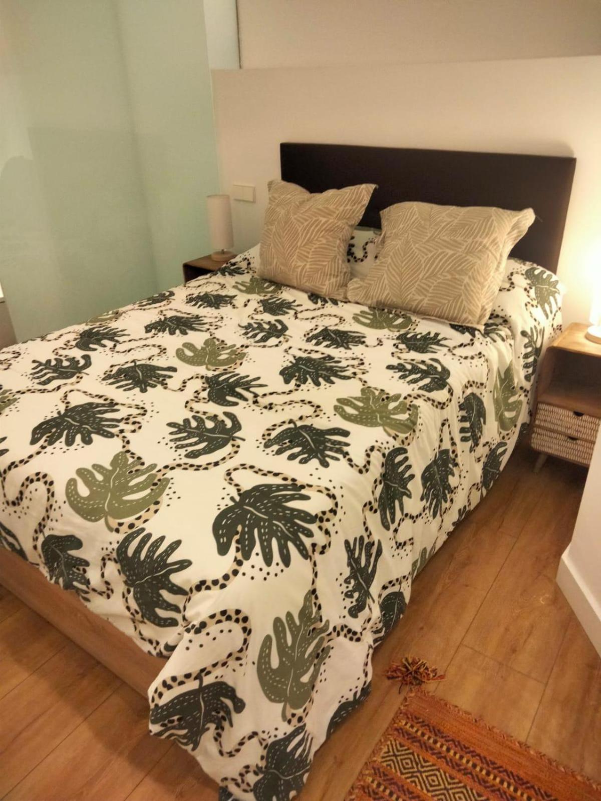La Reina De Gran Via - Parking Tph — Fotos 3